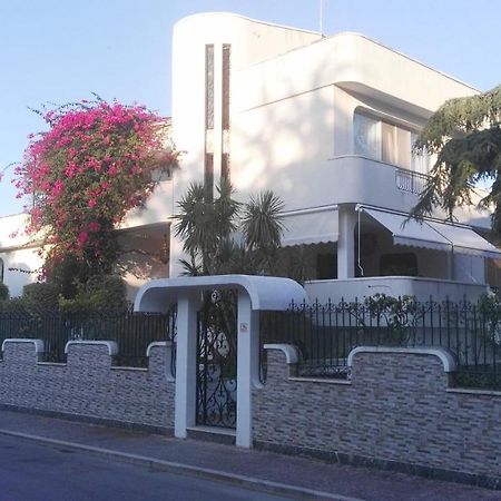 Villa Mary - Oroblu Trani Eksteriør billede